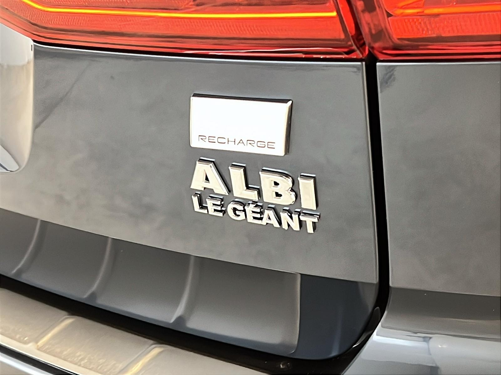 Volvo XC60 T8 RECHARGE PLUS CUIR TOIT PANO 4RM 2024 - image #31
