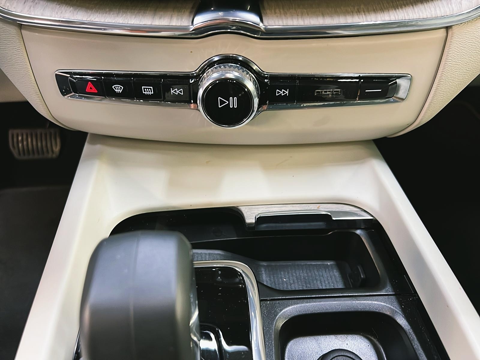 Volvo XC60 2024 - Image #18