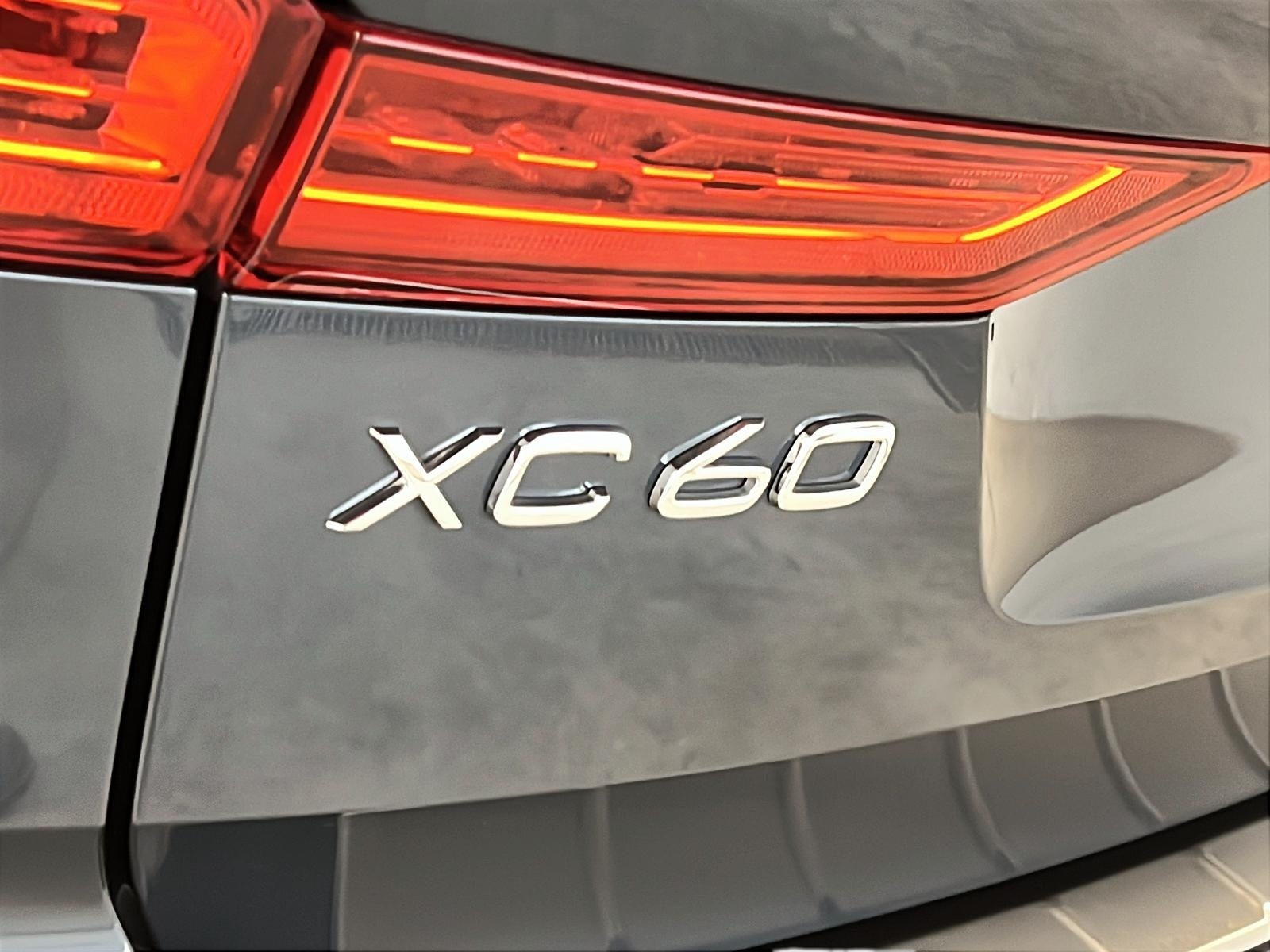 Volvo XC60 T8 RECHARGE PLUS CUIR TOIT PANO 4RM 2024 - image #29