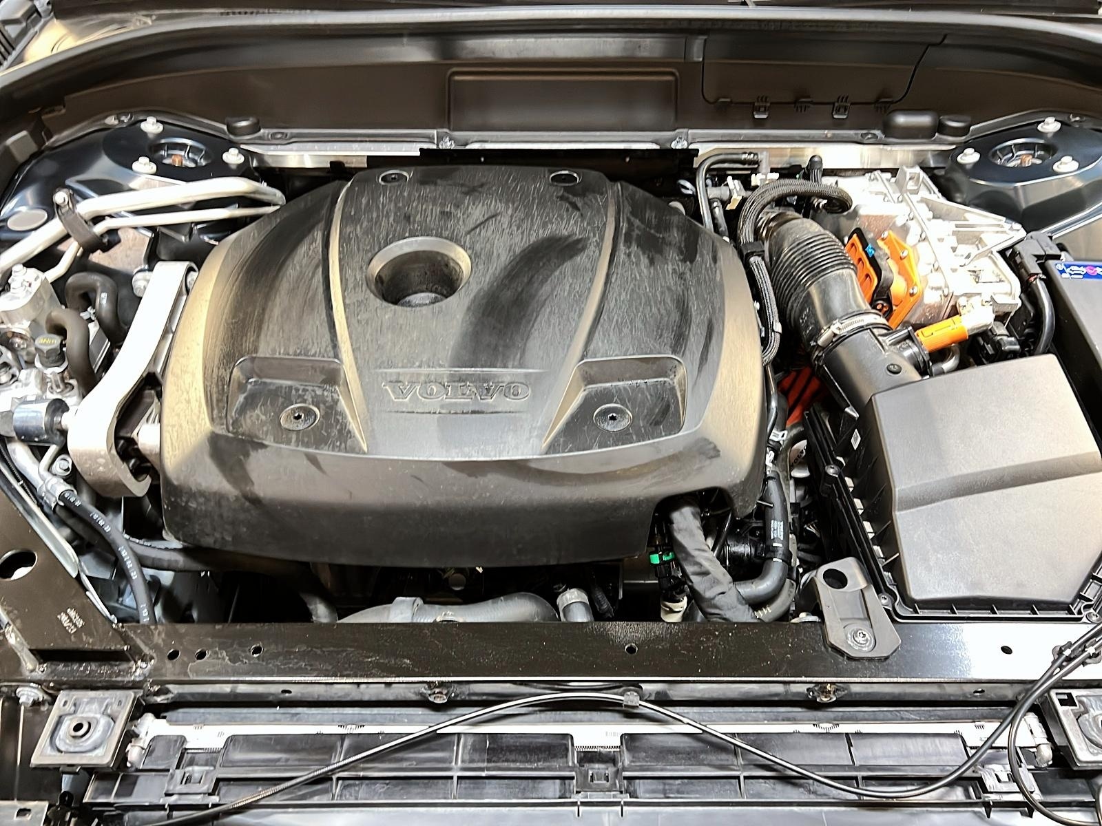 Volvo XC60 T8 RECHARGE PLUS CUIR TOIT PANO 4RM 2024 - image #14