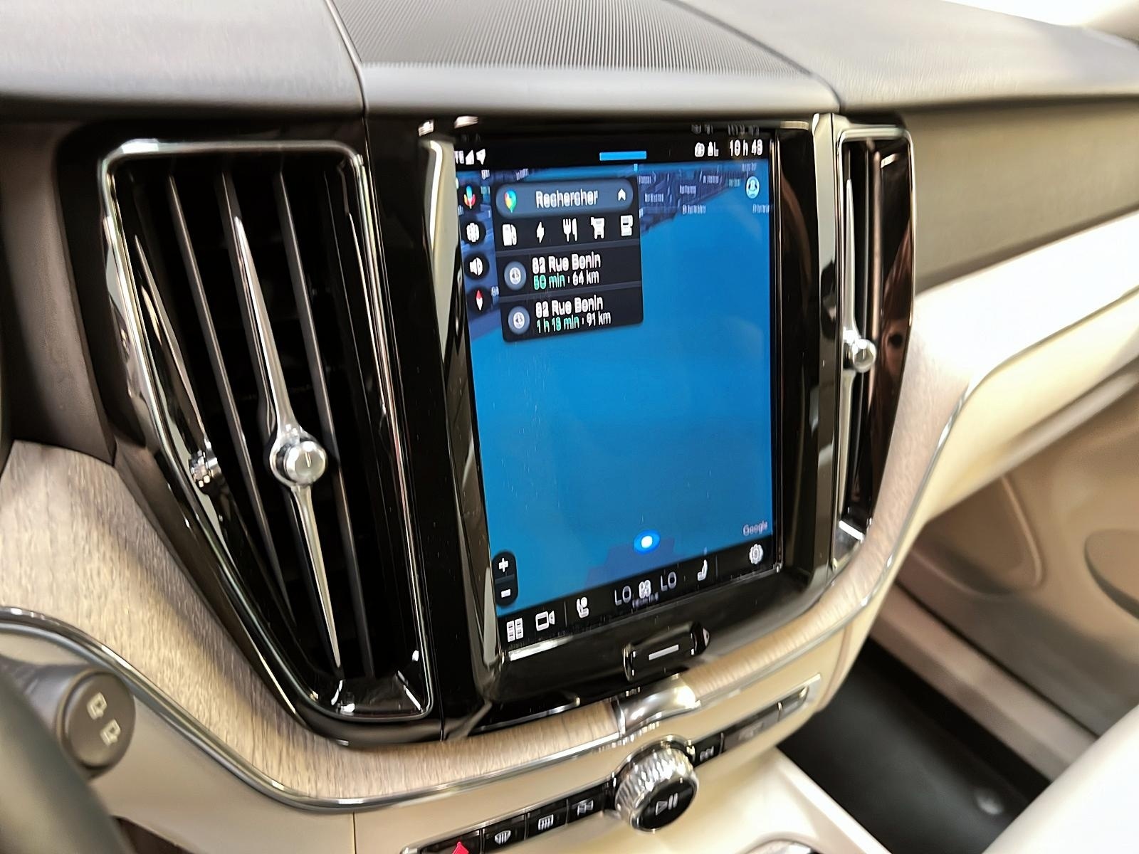 Volvo XC60 T8 RECHARGE PLUS CUIR TOIT PANO 4RM 2024 - image #21