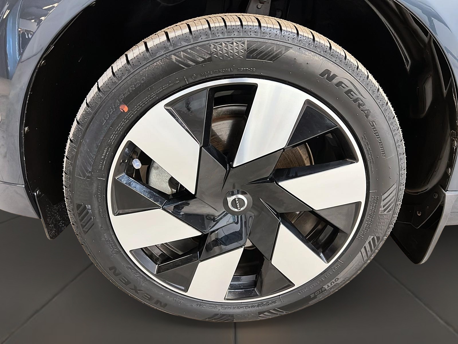 Volvo XC60 T8 RECHARGE PLUS CUIR TOIT PANO 4RM 2024 - image #32