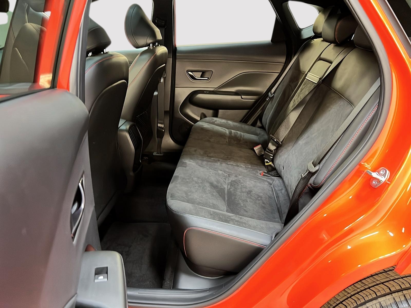 Hyundai Kona N-LINE 1.6T TOIT 4RM 2024 - image #9