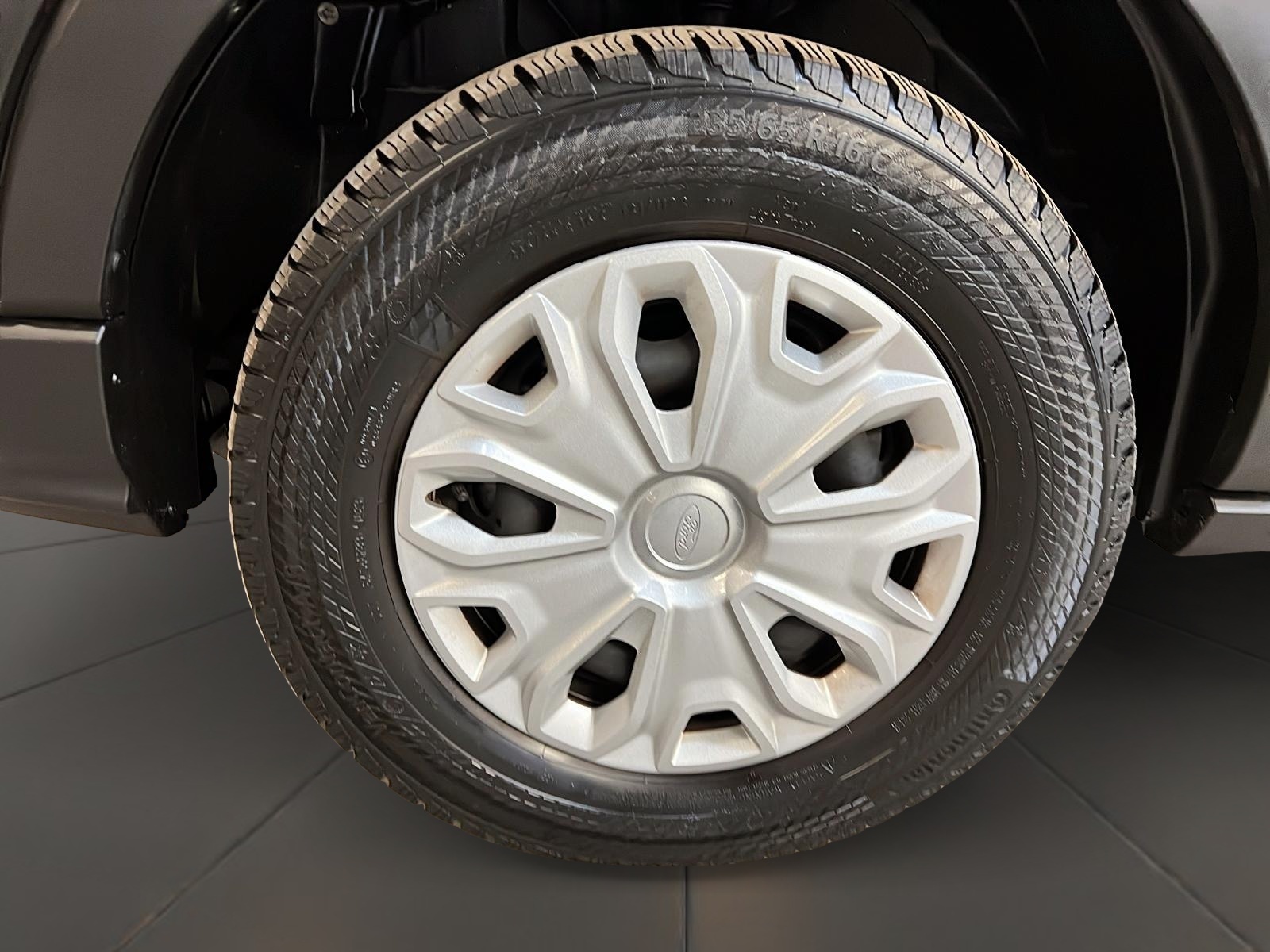 Ford Transit 250 2023 - Image #23