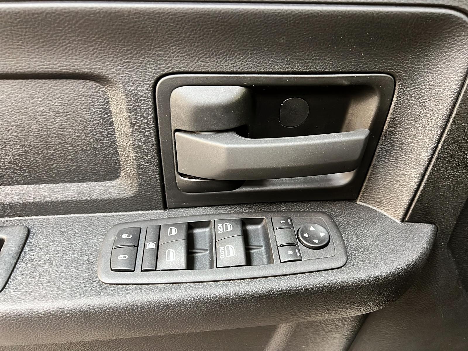 RAM 1500 Classic 2023 - Image #20