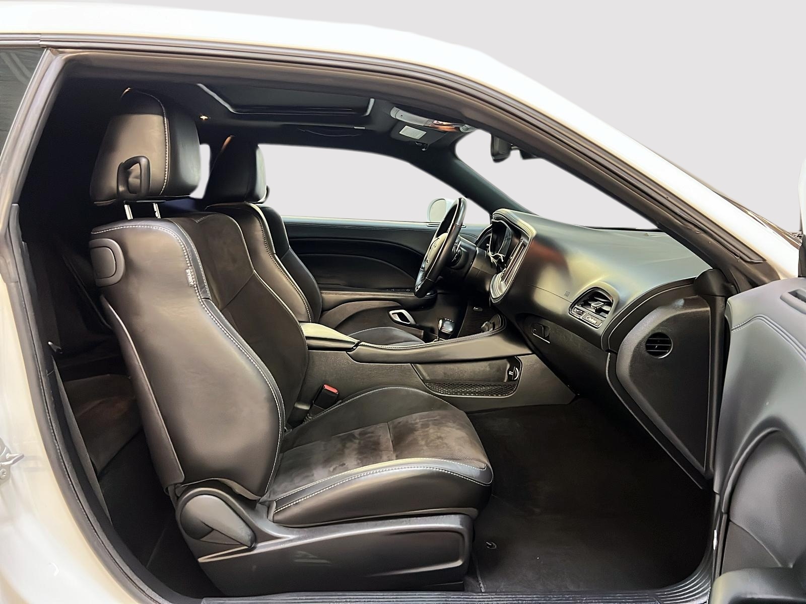 Dodge Challenger GT PLUS BLACKTOP TOIT 4RM 2023 - image #8