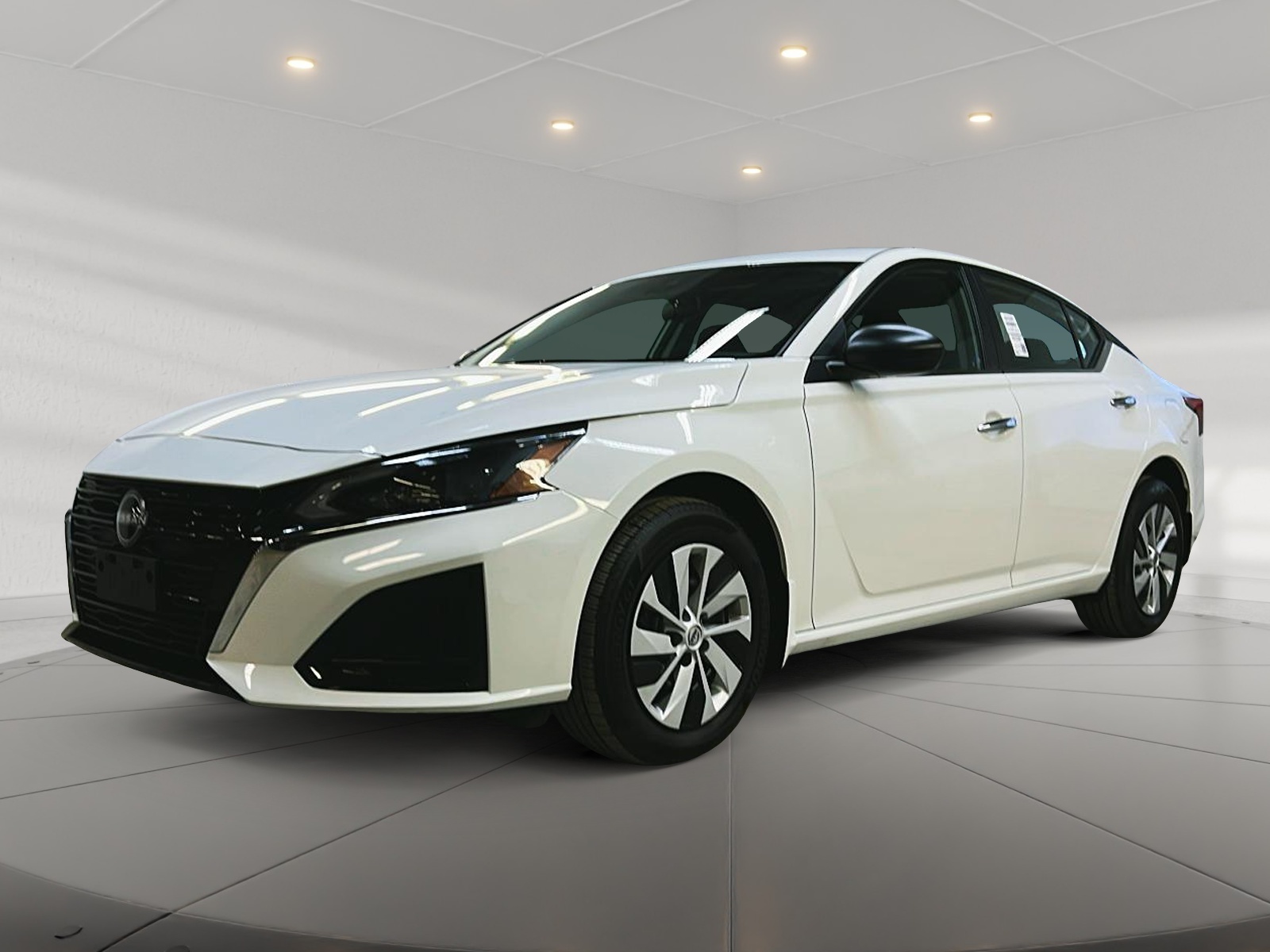 Nissan Altima 2024 - Image #1