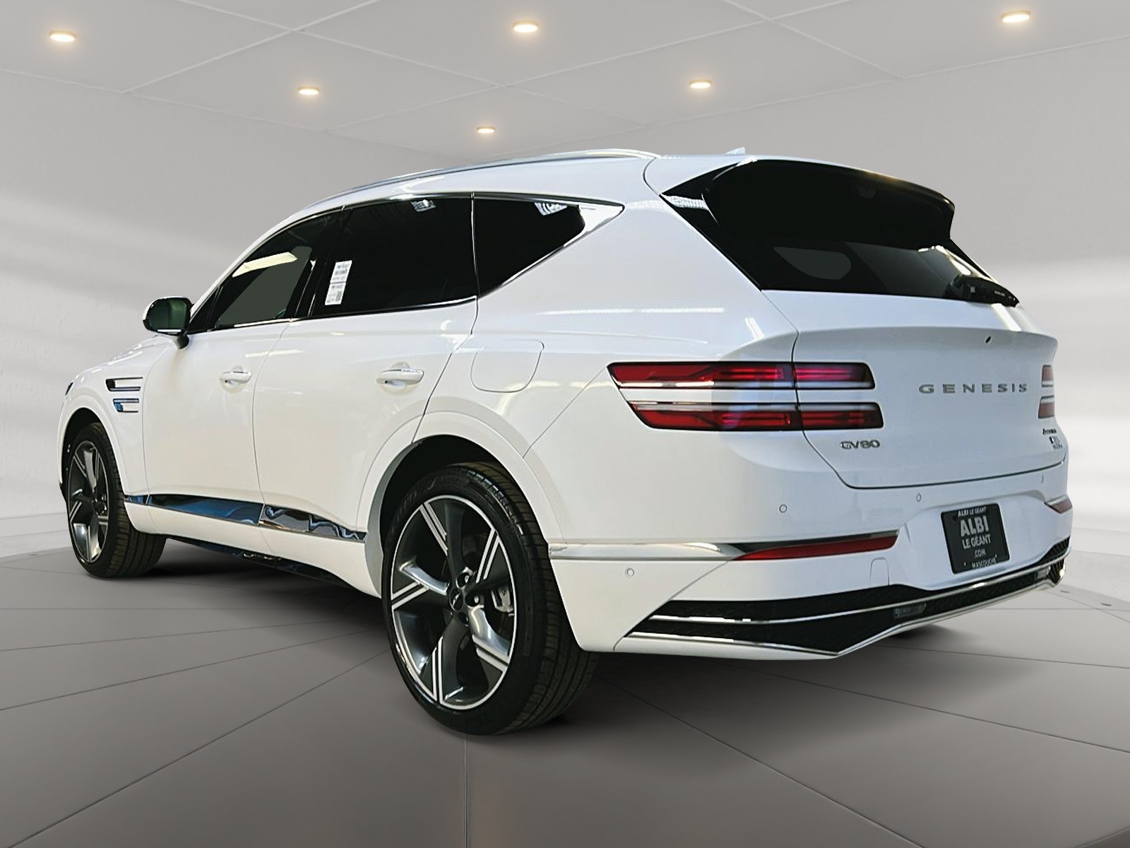 Genesis GV80 PRESTIGE 3.5T CUIR TOIT PANO NAV 4RM 2025 - image #6