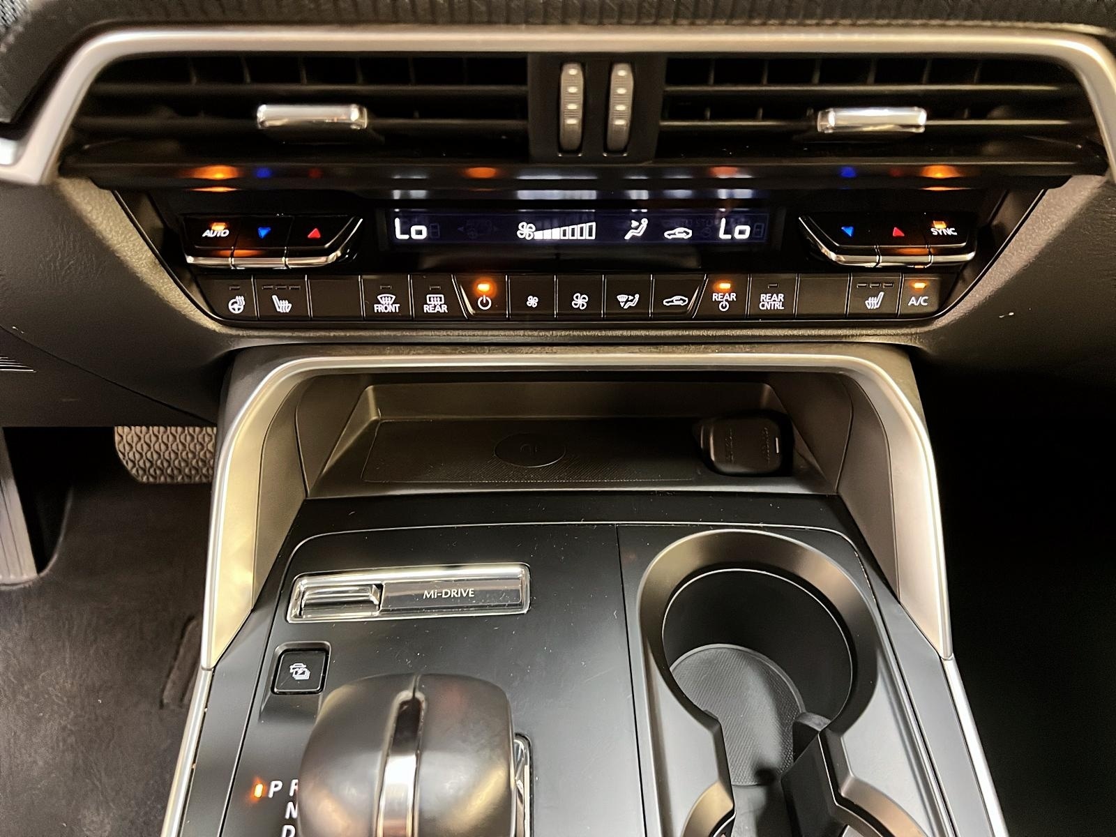 Mazda CX-90 GS LUXE PHEV CUIR TOIT PANO 4RM 2024 - image #18