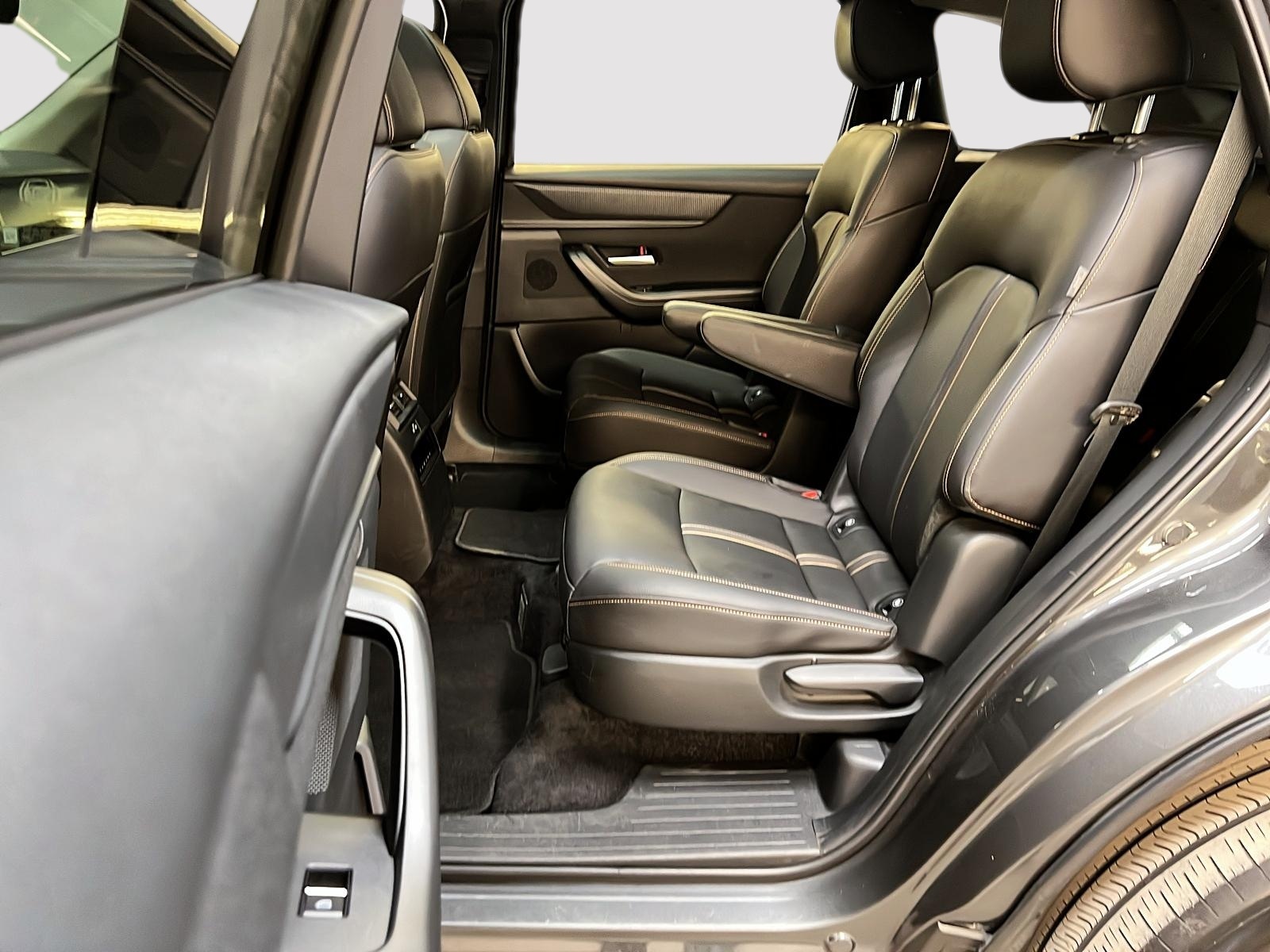 Mazda CX-90 GS LUXE PHEV CUIR TOIT PANO 4RM 2024 - image #9