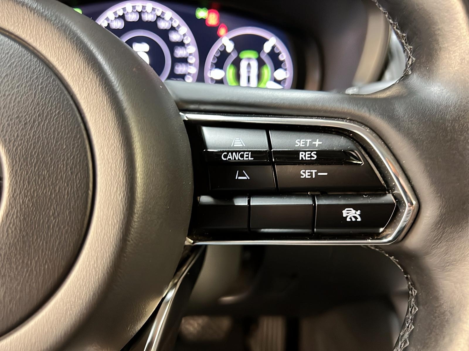 Mazda CX-90 GS LUXE PHEV CUIR TOIT PANO 4RM 2024 - image #23
