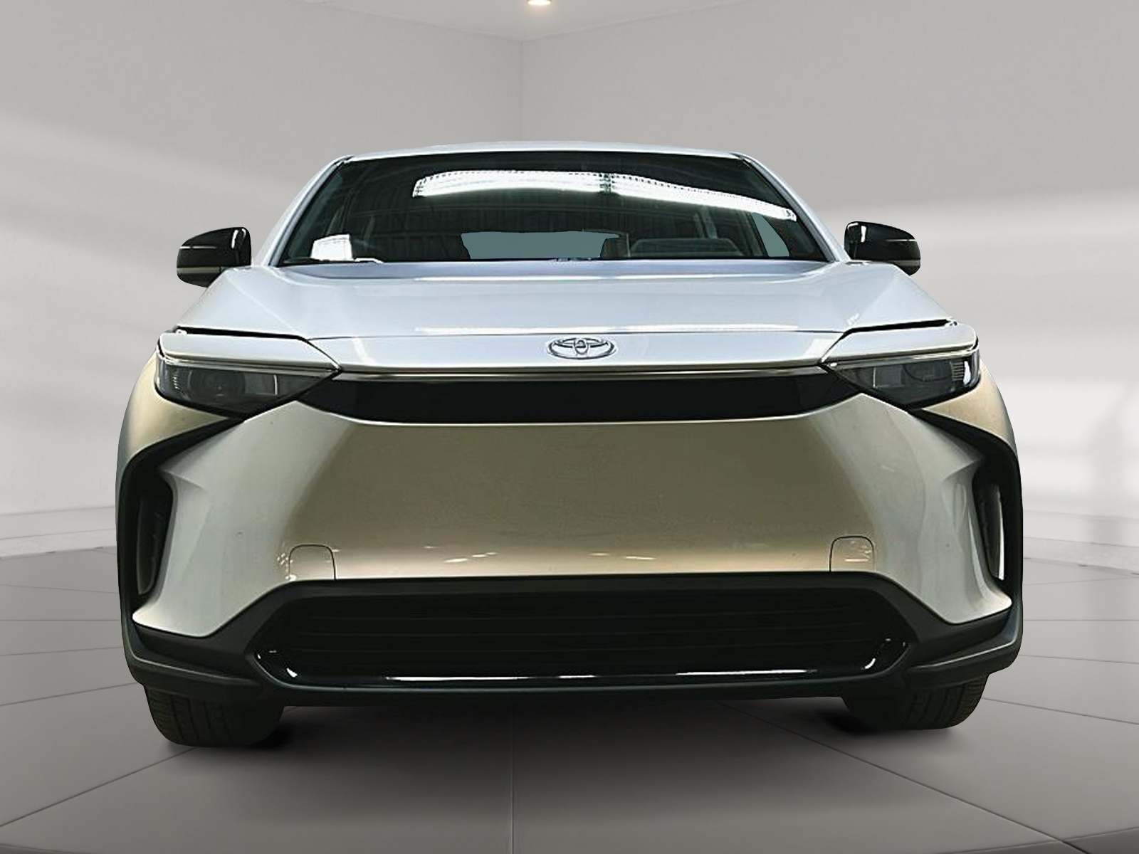 Toyota bZ4X LE 2024 - image #2