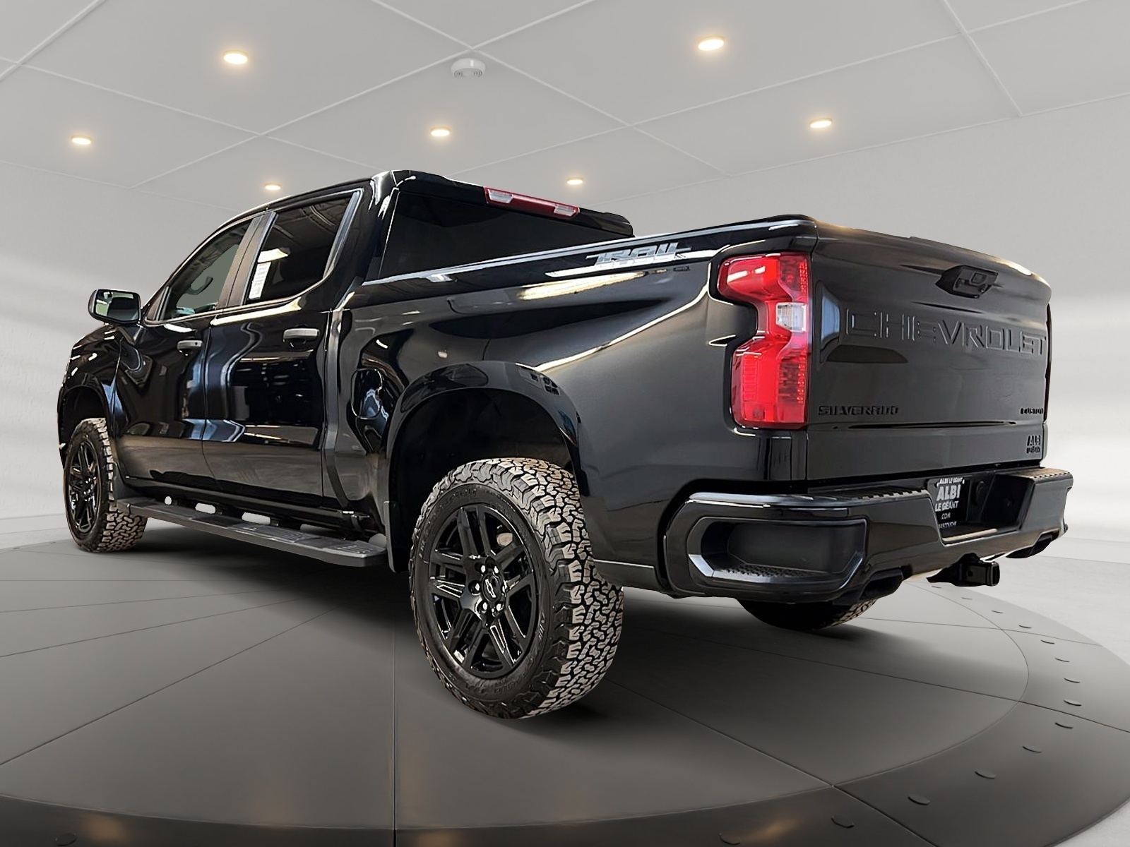 Chevrolet Silverado 1500 CUSTOM TRAIL BOSS CREW CAB 4X4 2025 - image #6