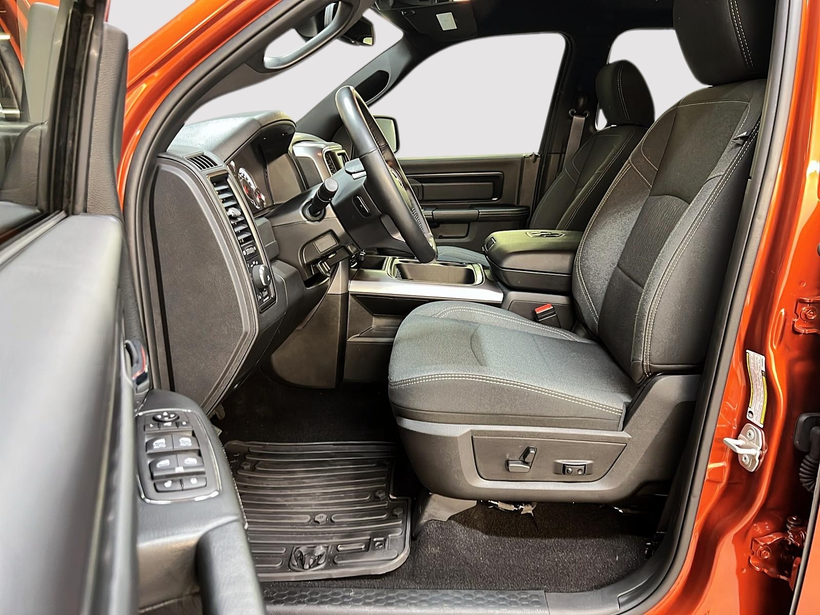 RAM 1500 Classic 2023 - Image #7
