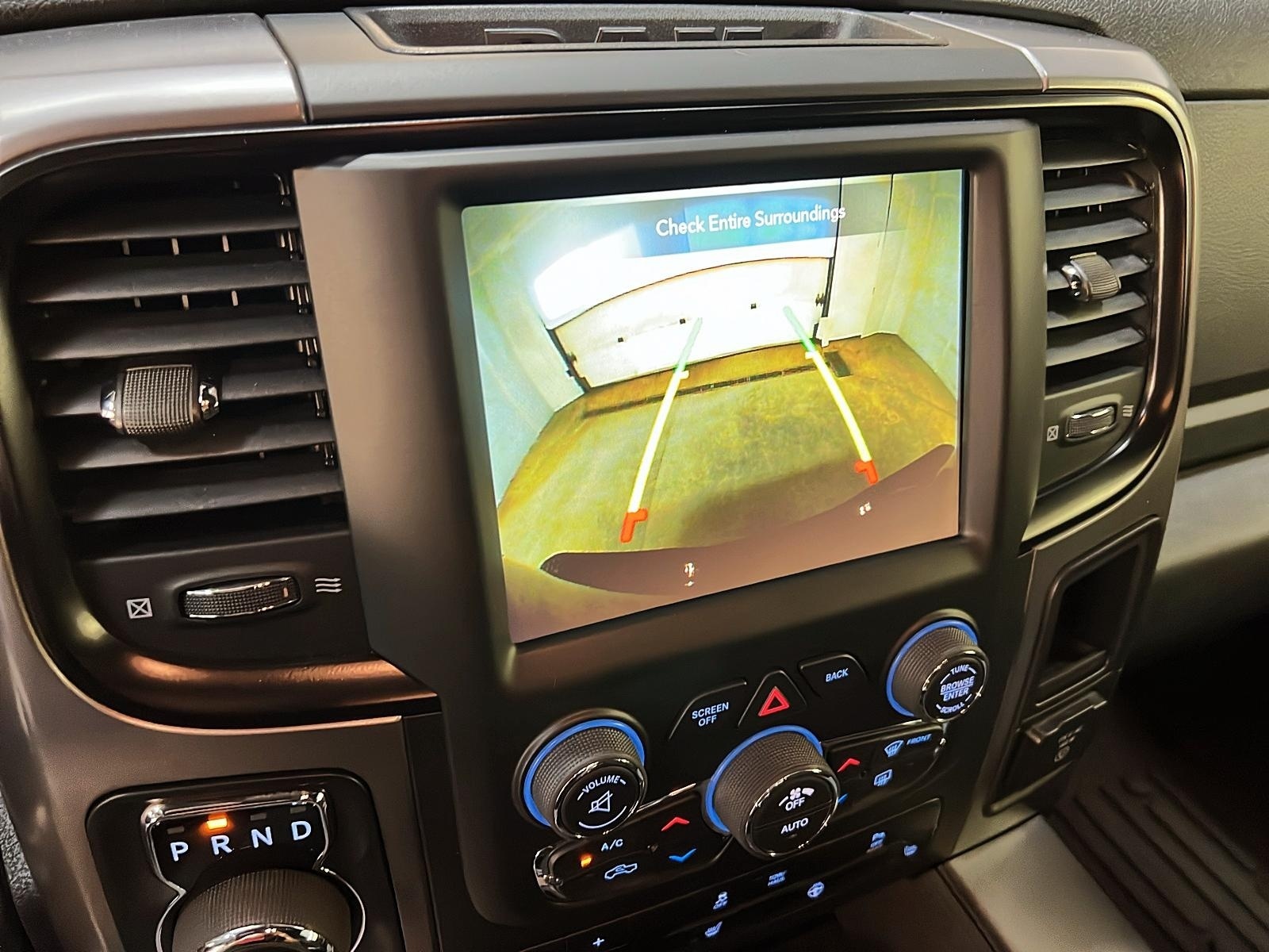 RAM 1500 Classic WARLOCK CREW CAB NAV 4X4 2023 - image #16
