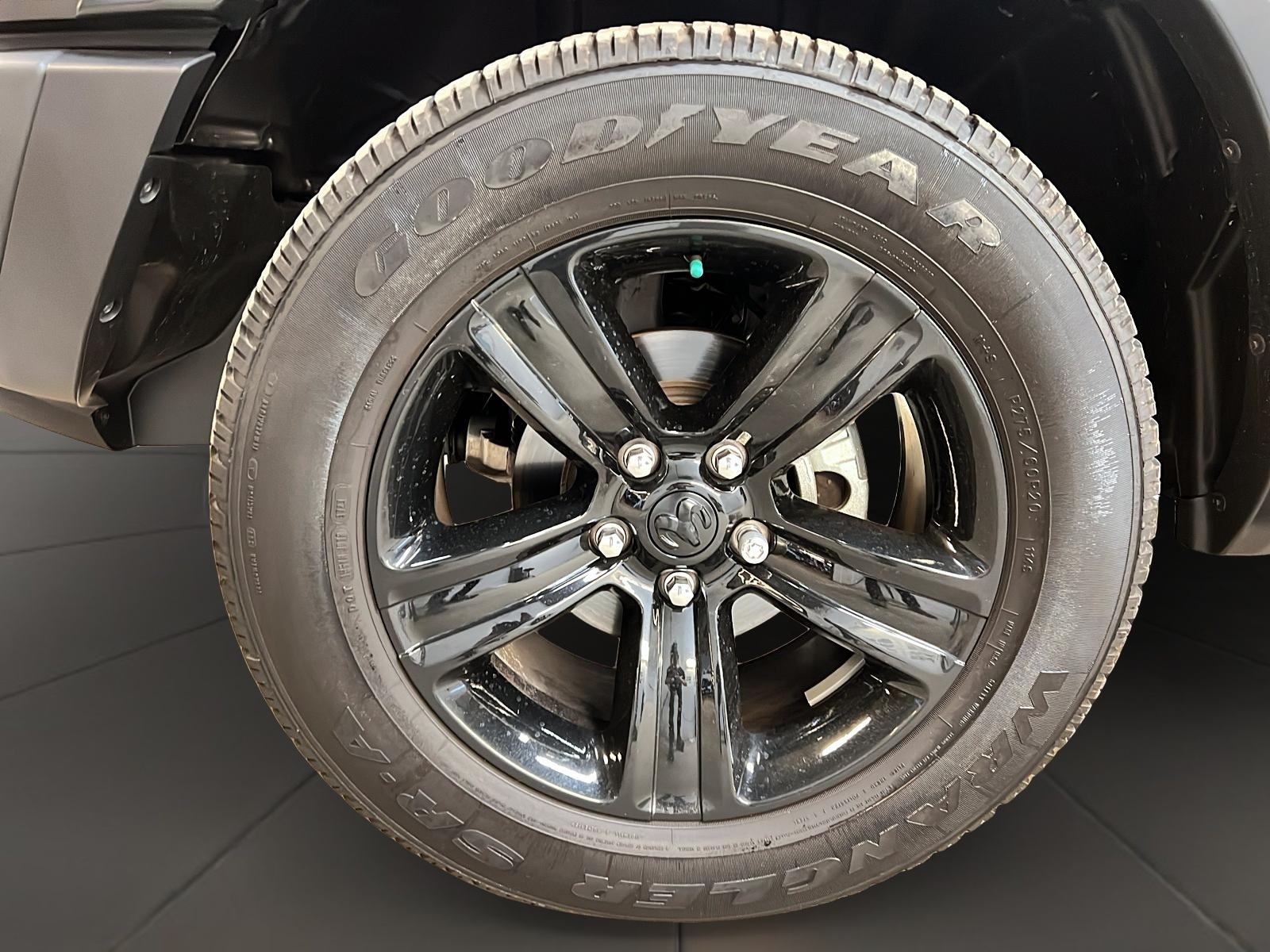 RAM 1500 Classic 2023 - Image #28