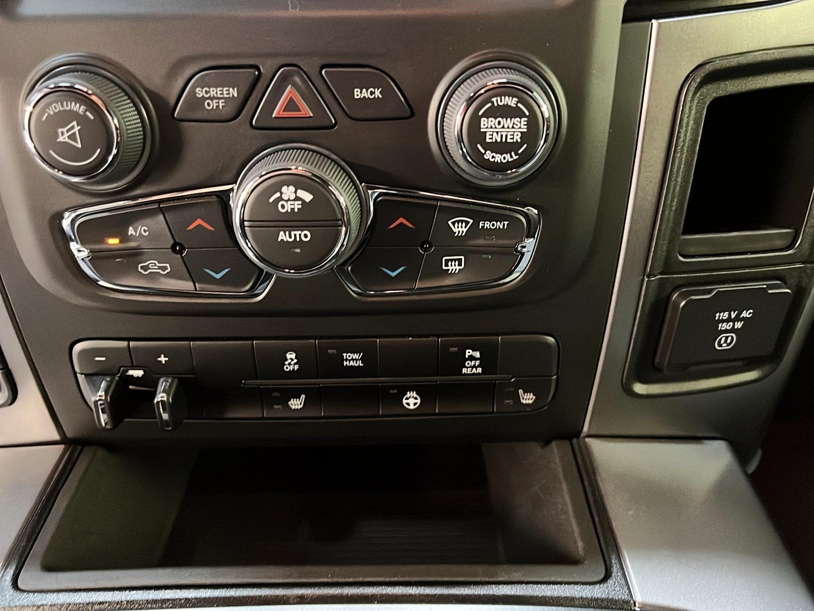RAM 1500 Classic 2023 - Image #14