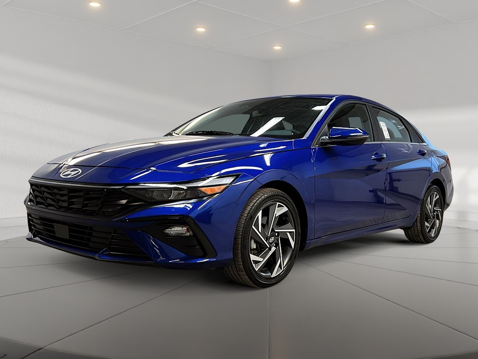 Hyundai Elantra 2024 - Image #1