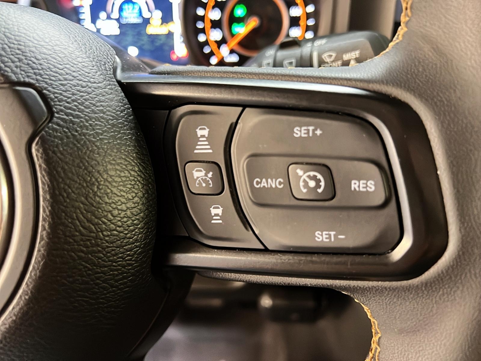 Jeep Wrangler WILLYS 4X4 2024 - image #18