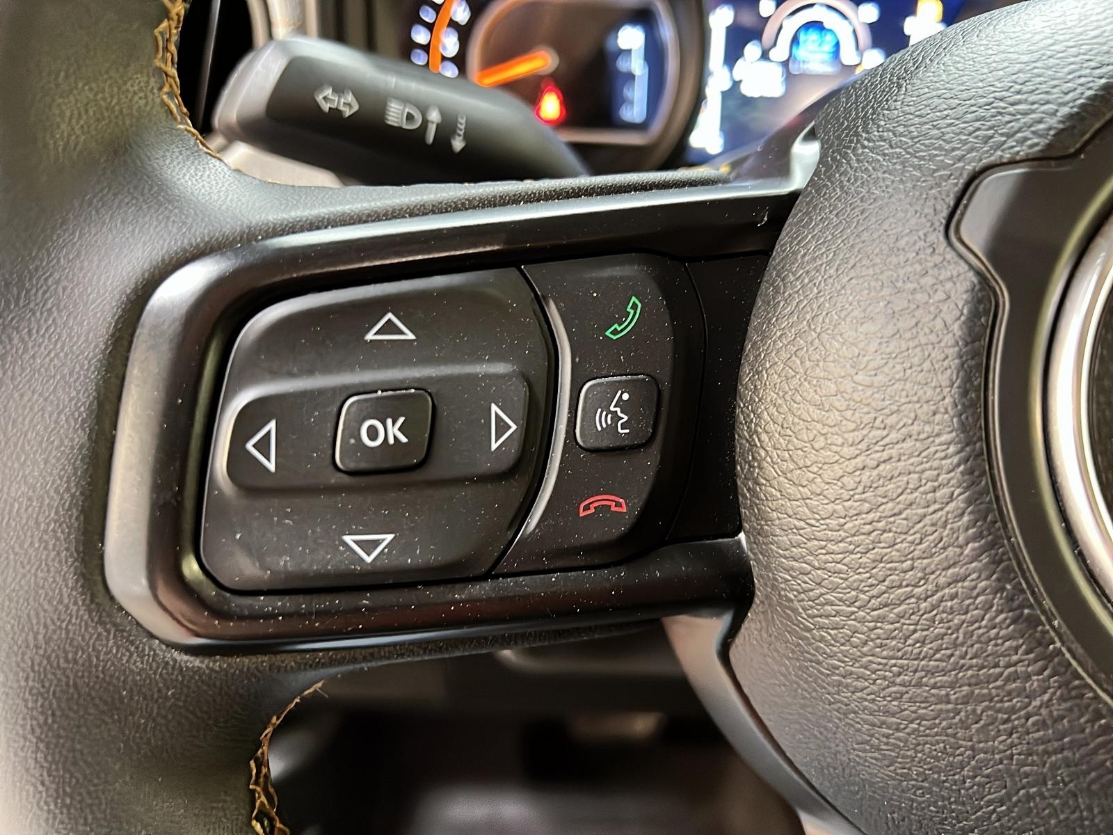 Jeep Wrangler WILLYS 4X4 2024 - image #19