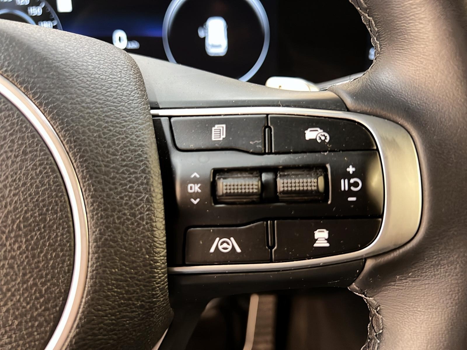 Kia Sportage X-LINE LIMITED CUIR TOIT PANO NAV 4RM 2023 - image #21