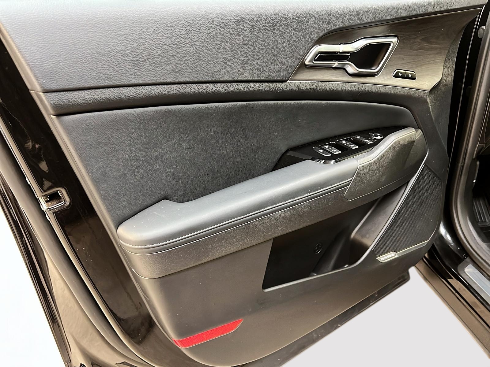 Kia Sportage 2023 - Image #25