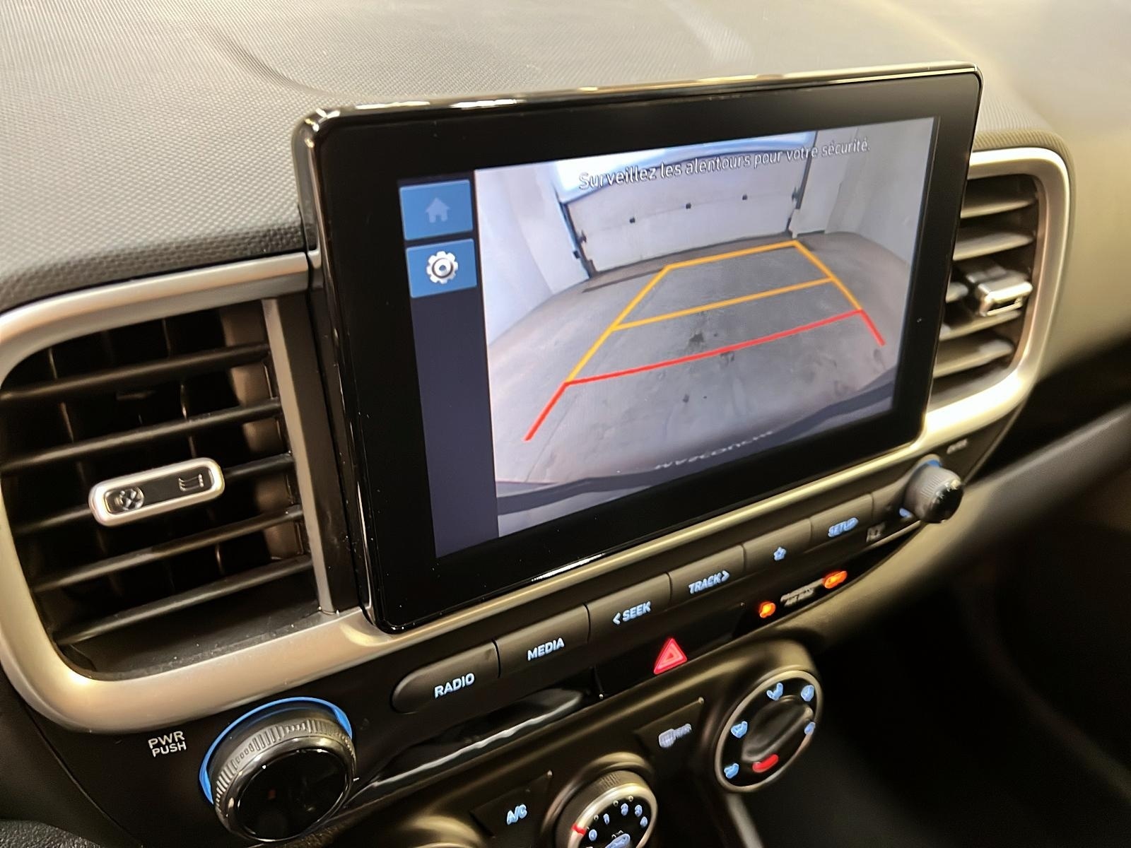 Hyundai Venue 2023 - Image #16