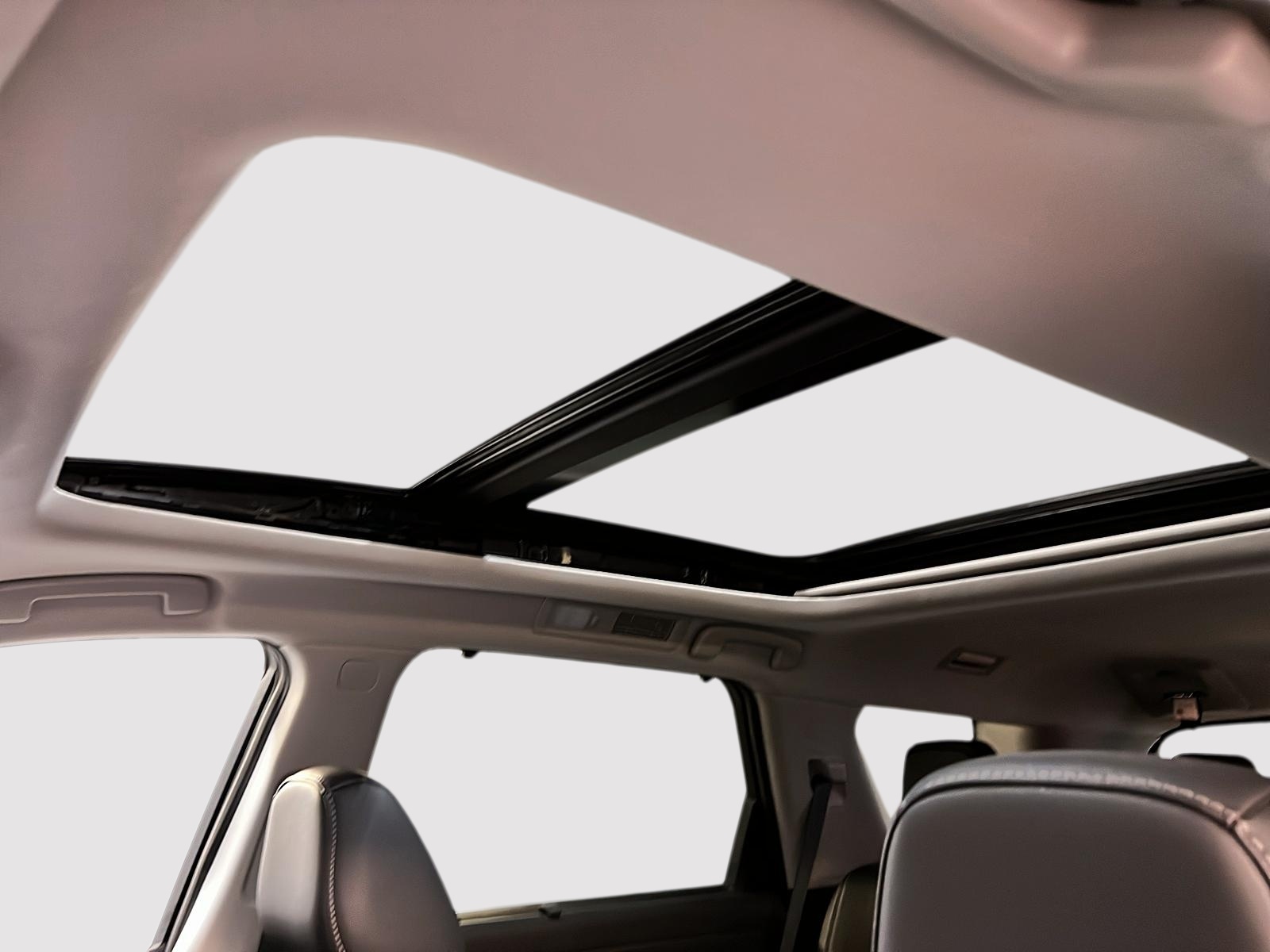 Nissan Pathfinder 2023 - Image #11