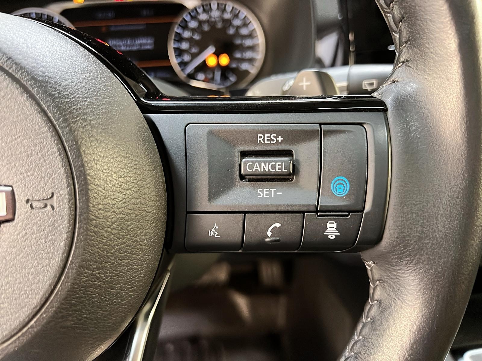 Nissan Pathfinder SL CUIR TOIT PANO NAV 4RM 2023 - image #23