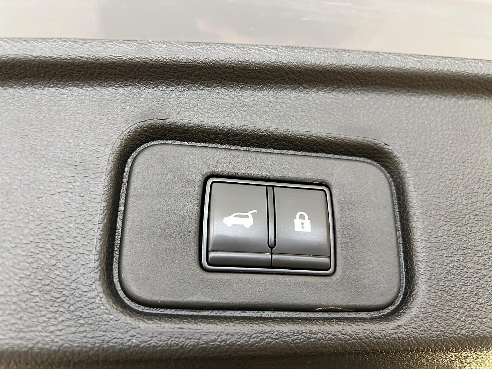 Nissan Pathfinder SL CUIR TOIT PANO NAV 4RM 2023 - image #16