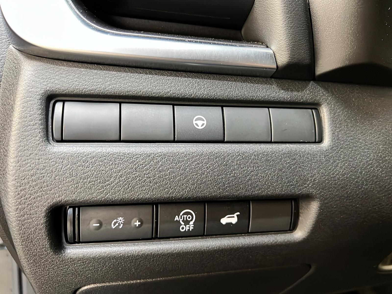 Nissan Rogue 2023 - Image #20
