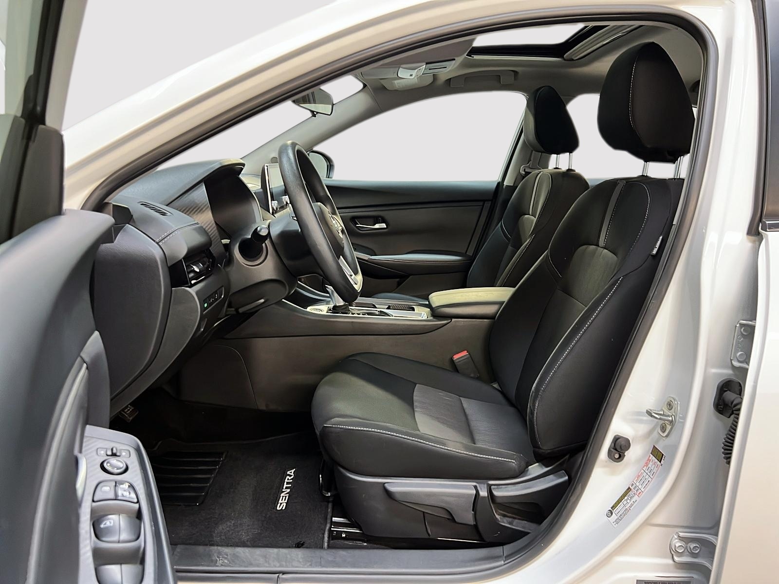 Nissan Sentra SV SPECIAL EDITION TOIT 2023 - image #7