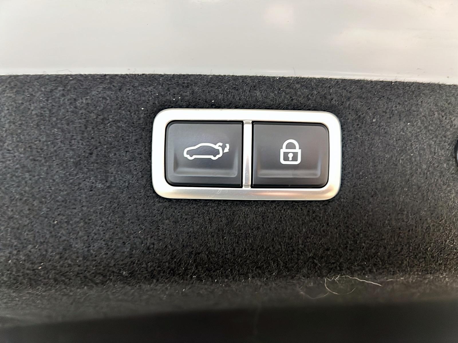 Genesis G70 SPORT 3.3T CUIR TOIT NAV 4RM 2023 - image #14
