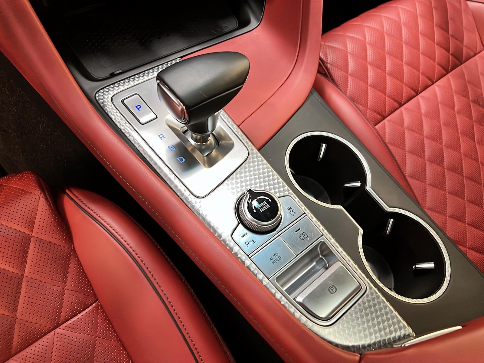 Genesis G70 SPORT 3.3T CUIR TOIT NAV 4RM 2023 - image #15
