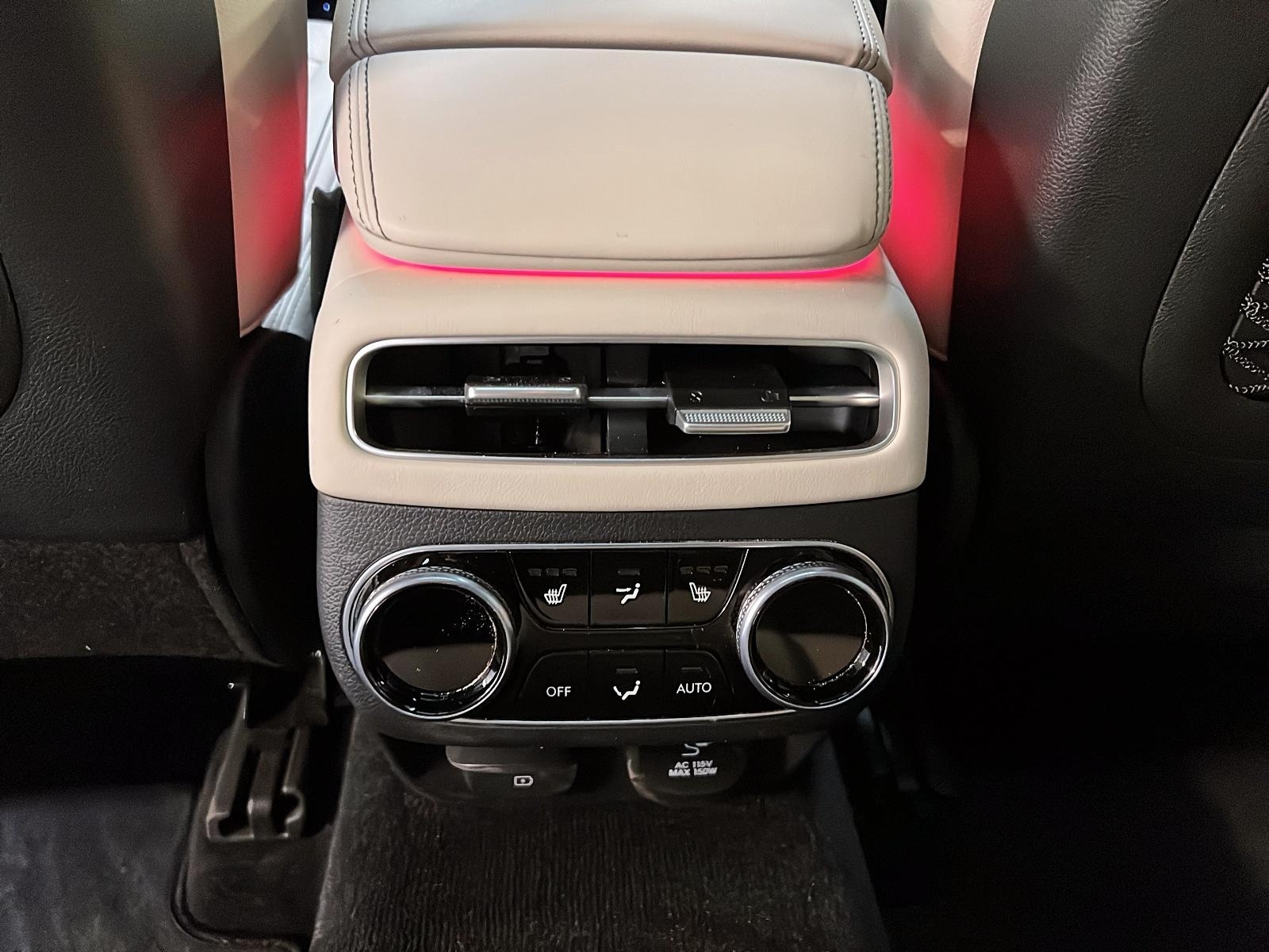 Genesis GV70 ADVANCED PLUS 2.5T CUIR TOIT PANO NAV 4RM 2025 - image #11