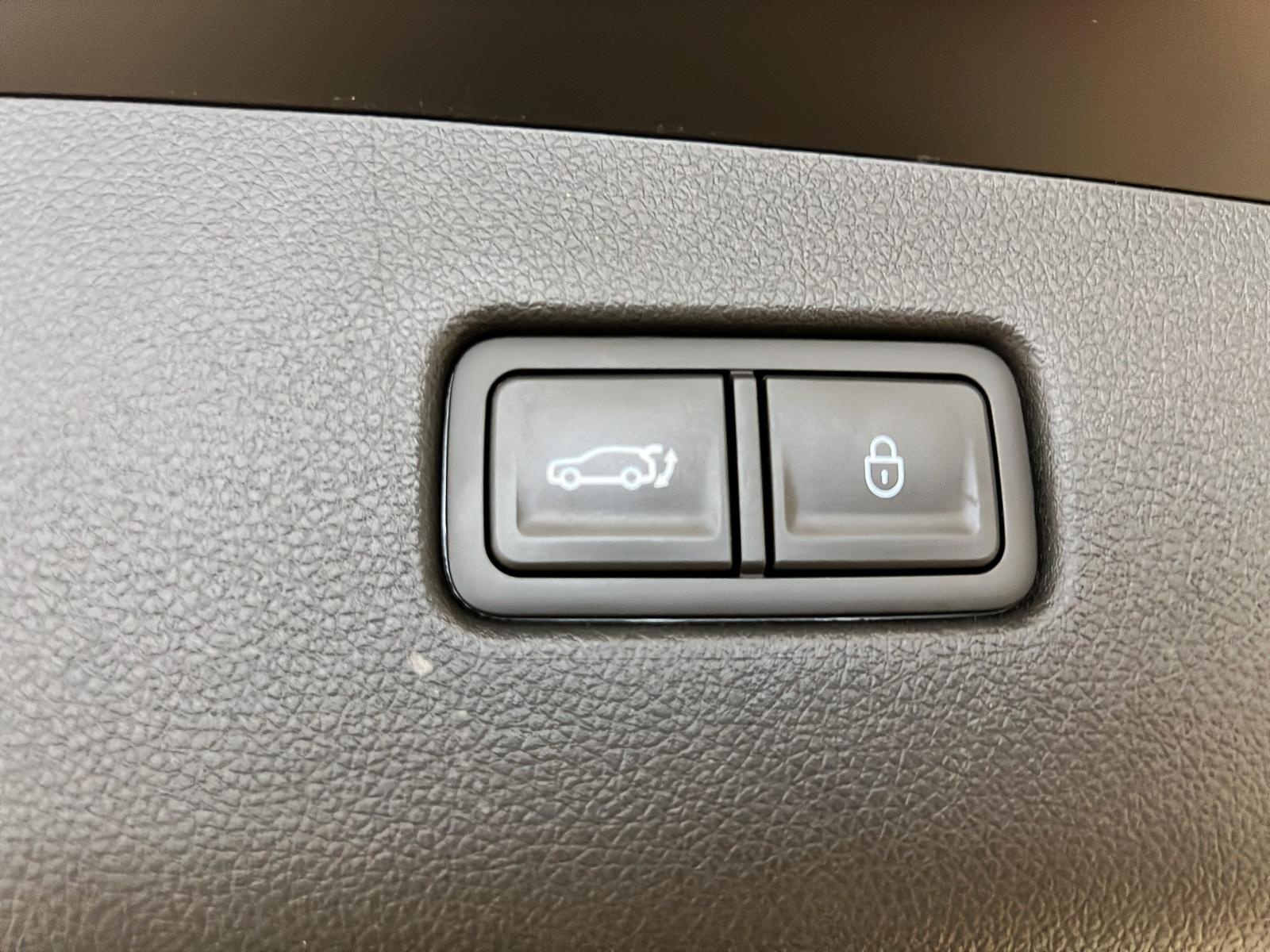 Genesis GV70 ADVANCED PLUS 2.5T CUIR TOIT PANO NAV 4RM 2025 - image #15