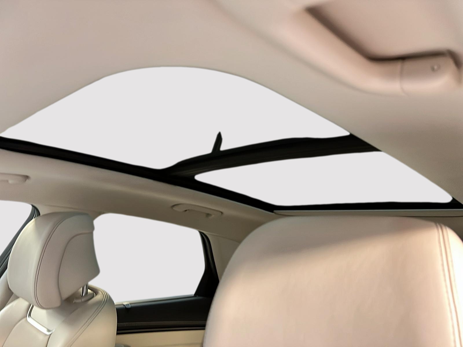 Genesis GV70 ADVANCED PLUS 2.5T CUIR TOIT PANO NAV 4RM 2025 - image #10