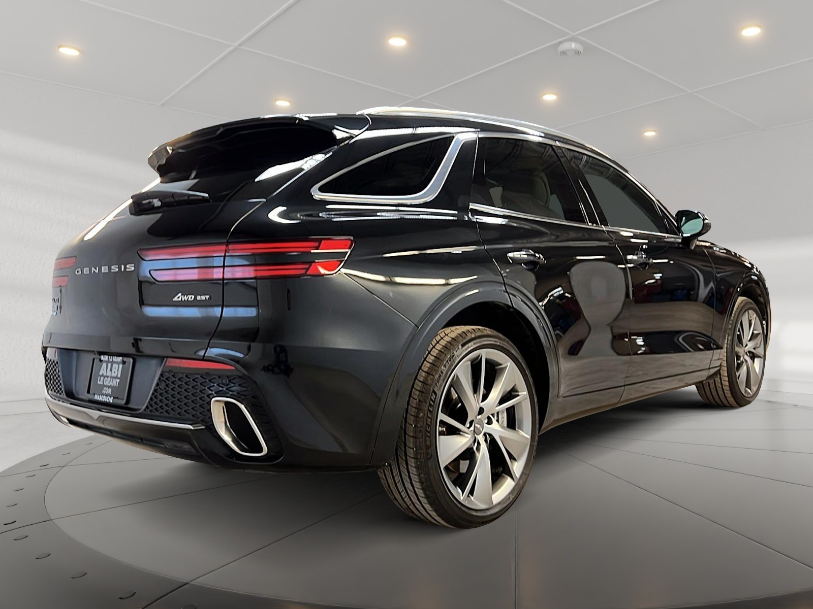 Genesis GV70 ADVANCED PLUS 2.5T CUIR TOIT PANO NAV 4RM 2025 - image #4