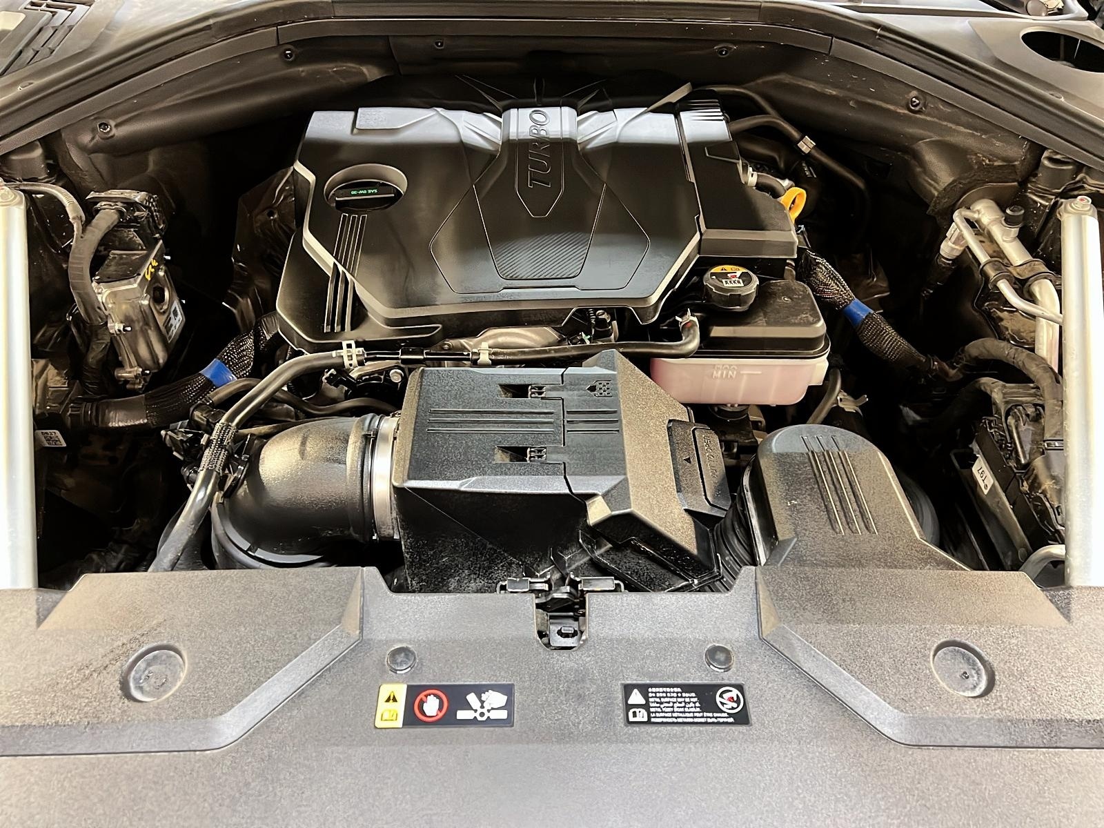 Genesis GV70 ADVANCED PLUS 2.5T CUIR TOIT PANO NAV 4RM 2025 - image #13