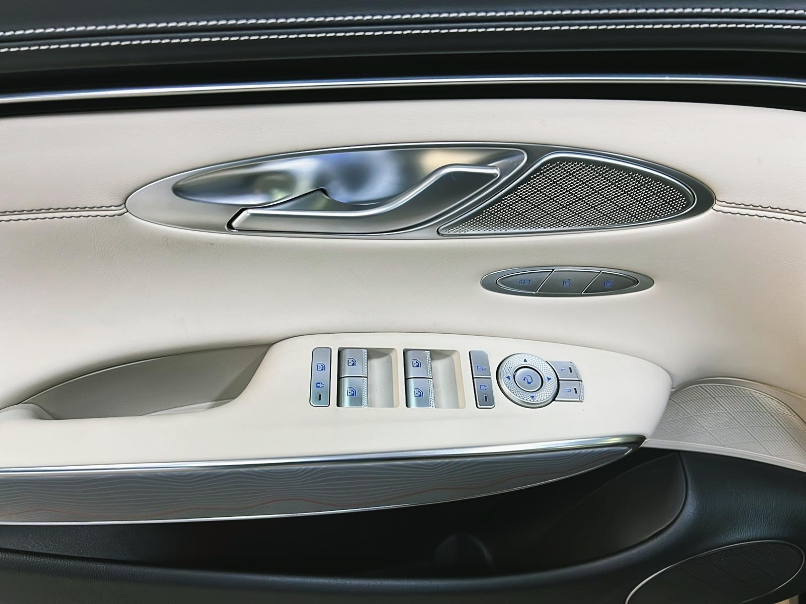 Genesis GV70 ADVANCED PLUS 2.5T CUIR TOIT PANO NAV 4RM 2025 - image #25