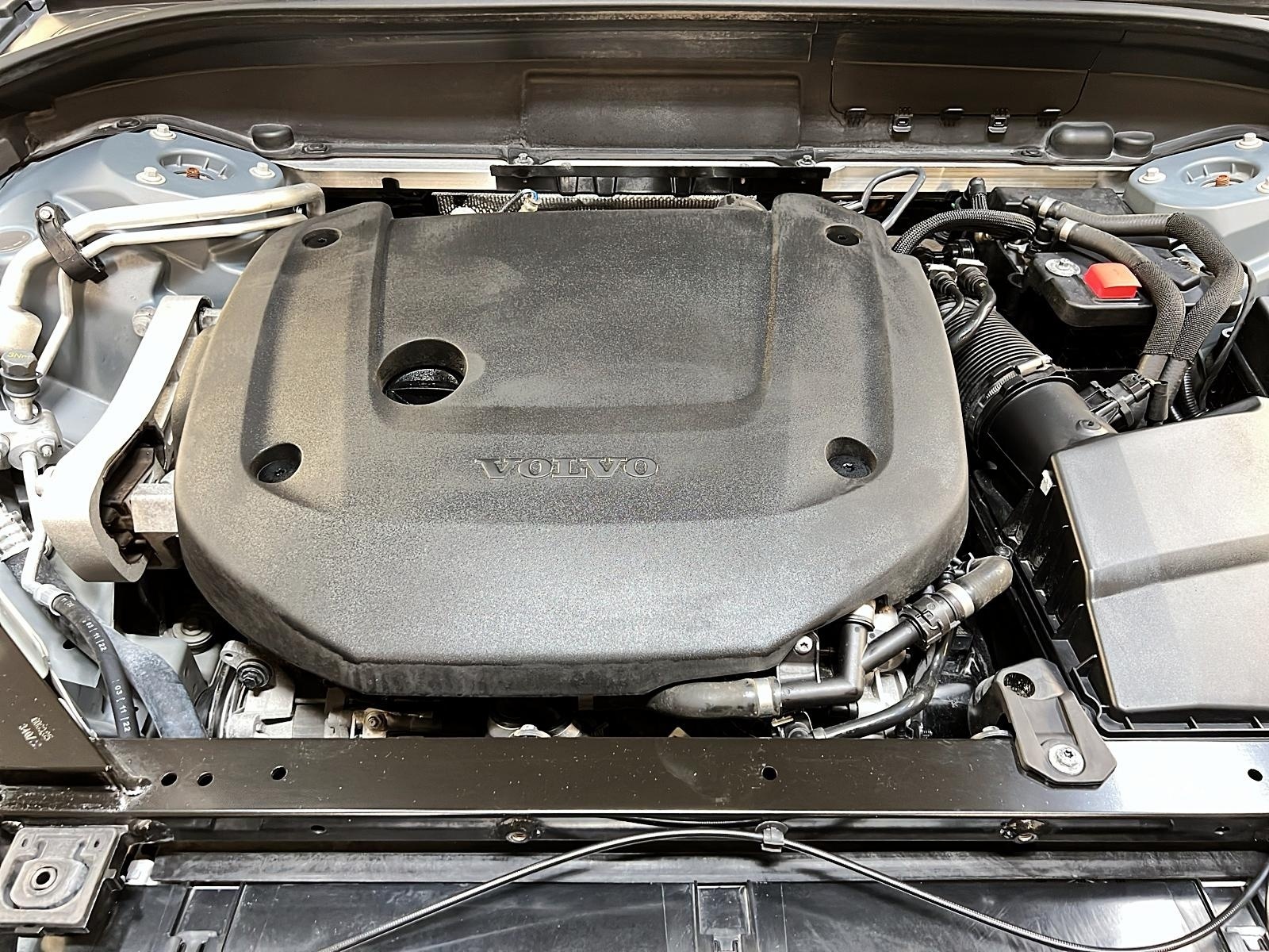 Volvo XC60 2023 - Image #13