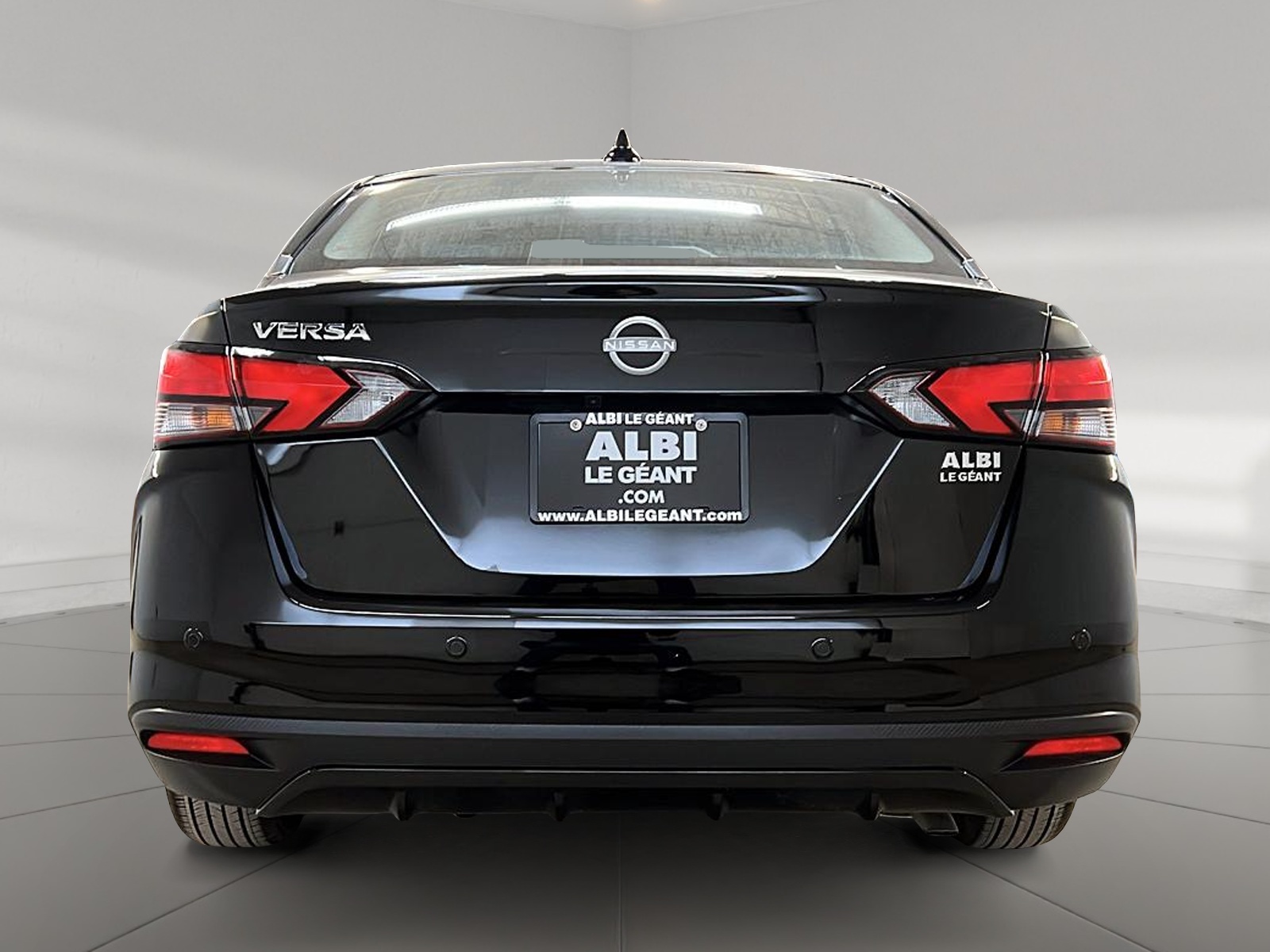 Nissan Versa SV 2025 — photo 5