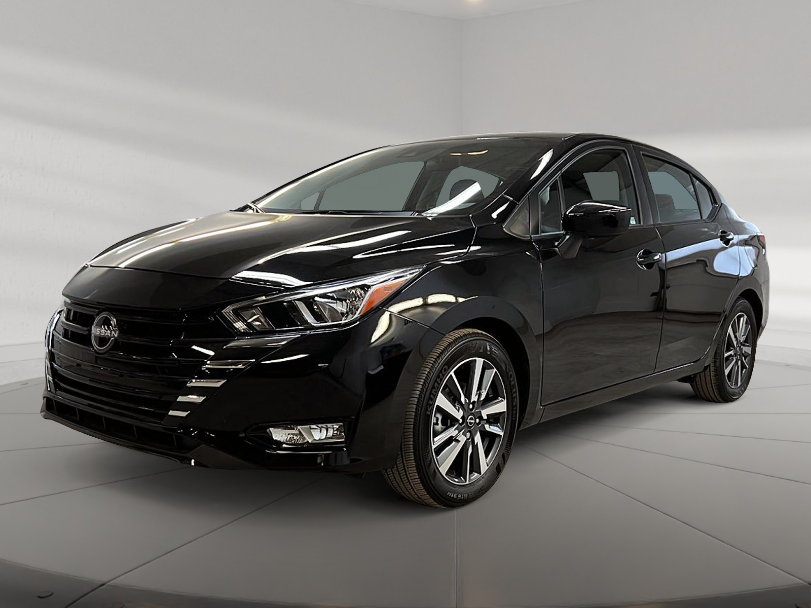 Nissan Versa SV 2025
