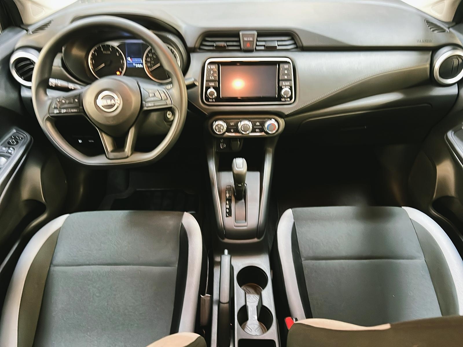 Nissan Versa S 2025 - image #10