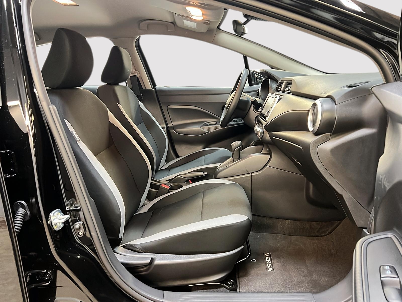 Nissan Versa 2025 - Image #8