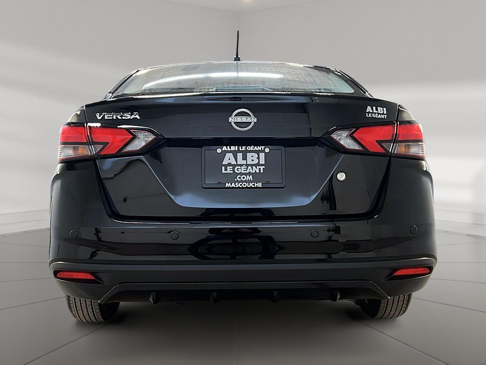 Nissan Versa S 2025 - image #5