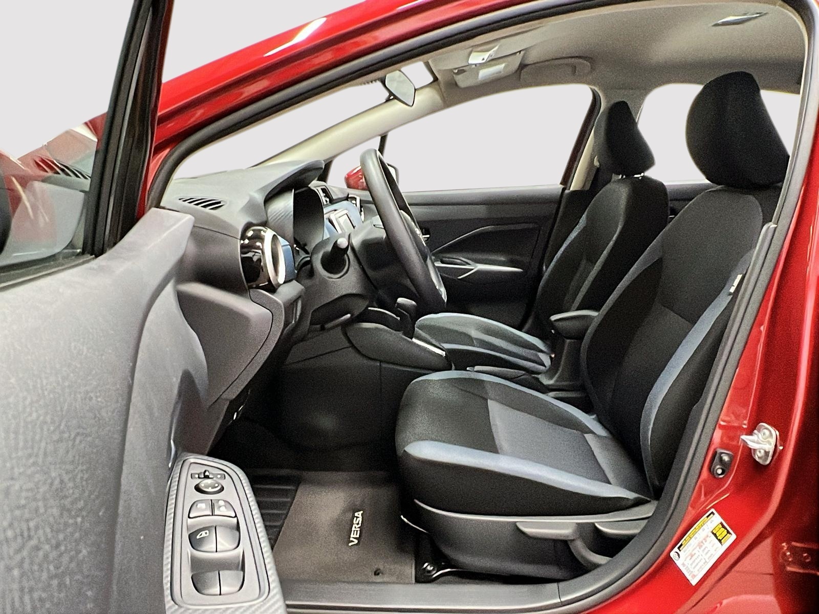 Nissan Versa SV 2025 — photo 7