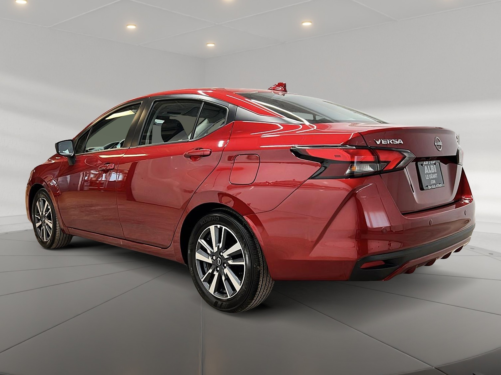 Nissan Versa SV 2025 — photo 6