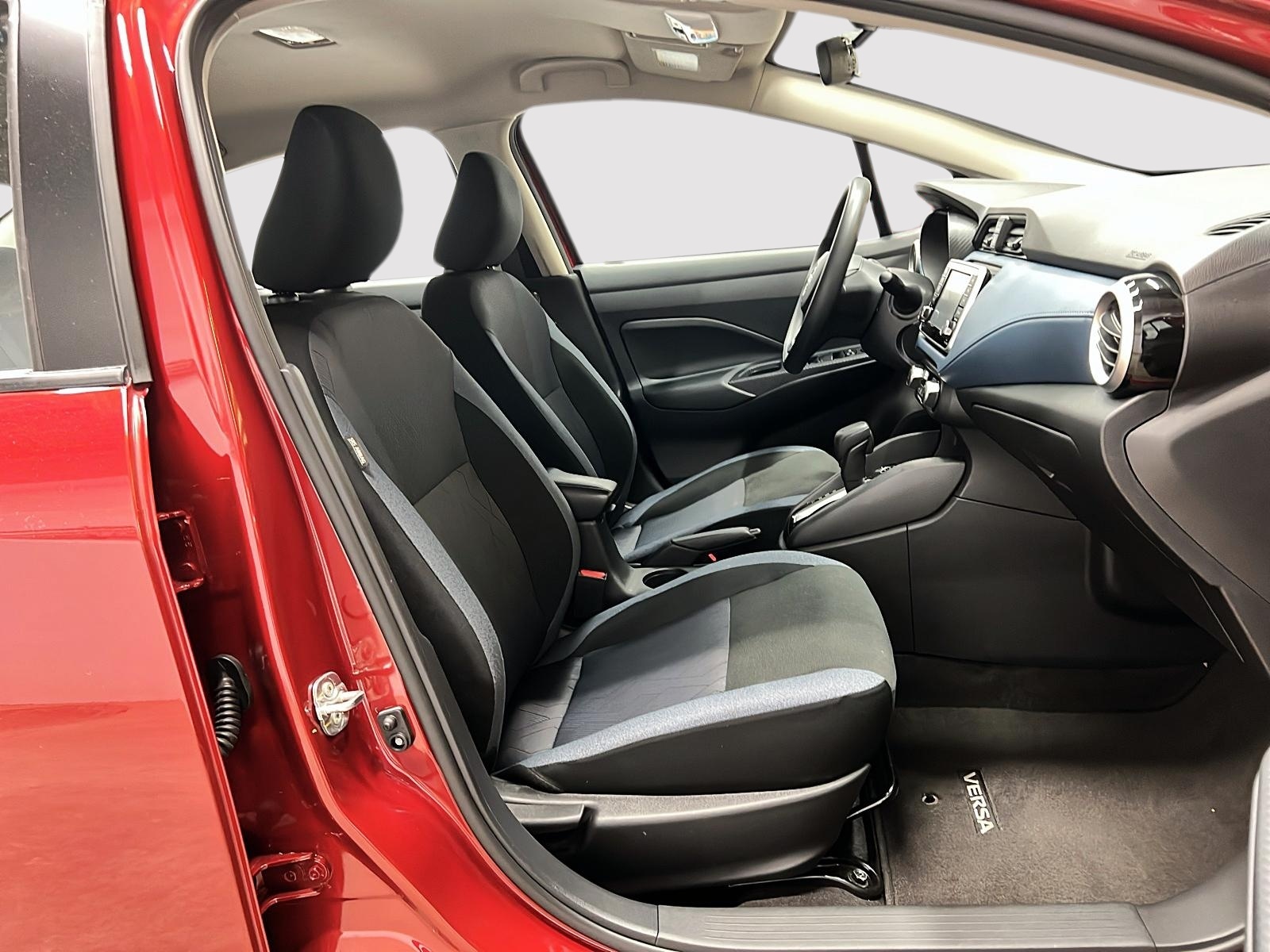 Nissan Versa SV 2025 — photo 8