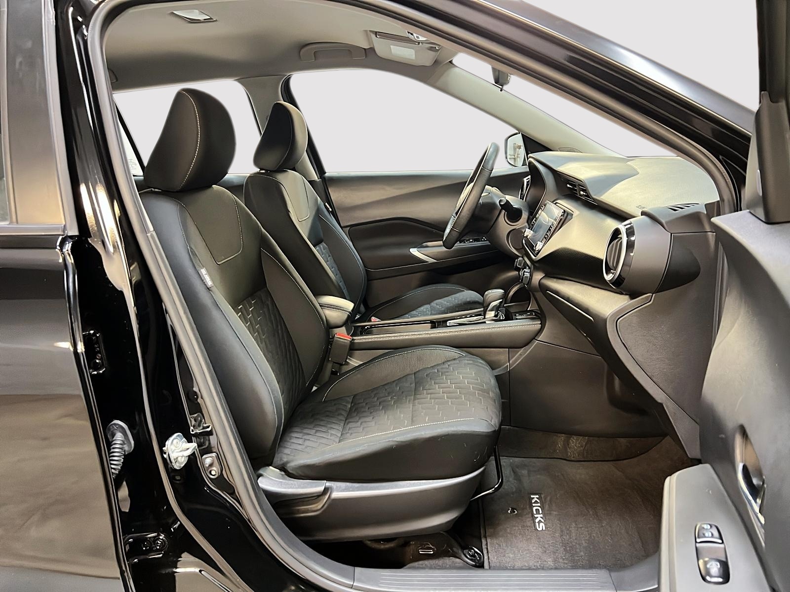 Nissan Kicks SV 2022 - image #8